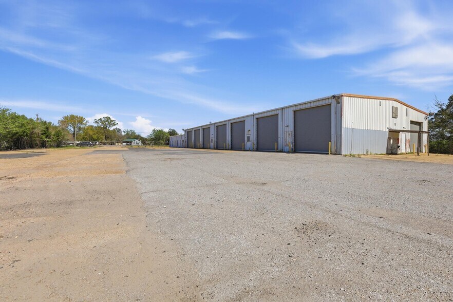 More Photos Of 2103 Coteau Rd, Houma Warehouse For Lease