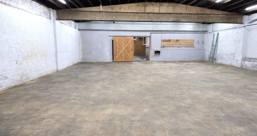 More Photos Of 198 Wyoming St, Wilkes Barre Service For Lease