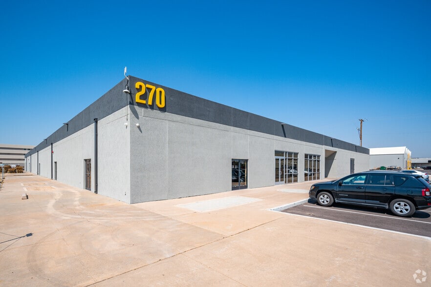 More Photos Of 1300 S Litchfield Rd, Goodyear Unknown For Lease