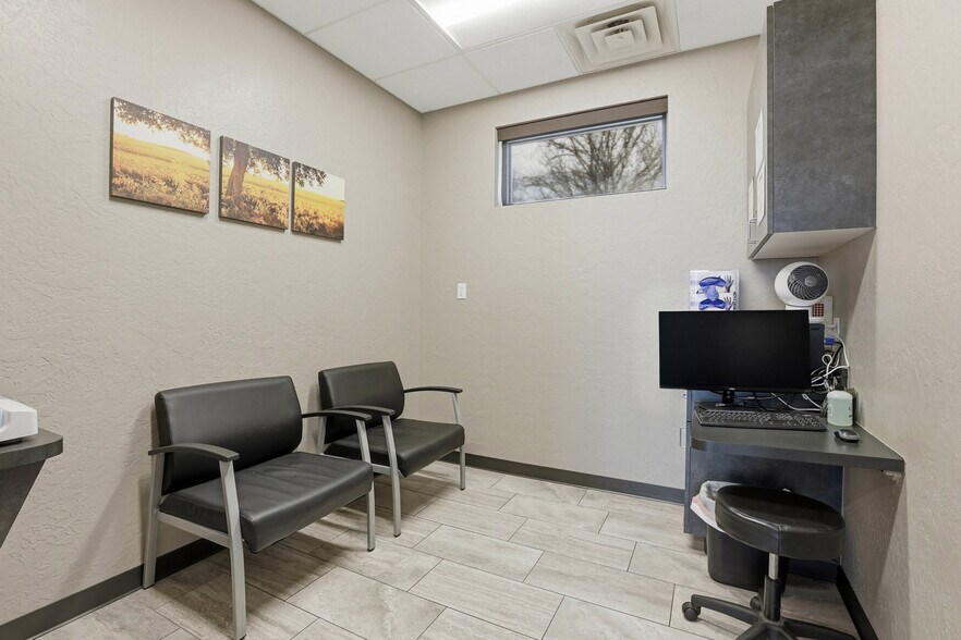 More Photos Of 2804 SW 134th St, Oklahoma City Medical For Sale