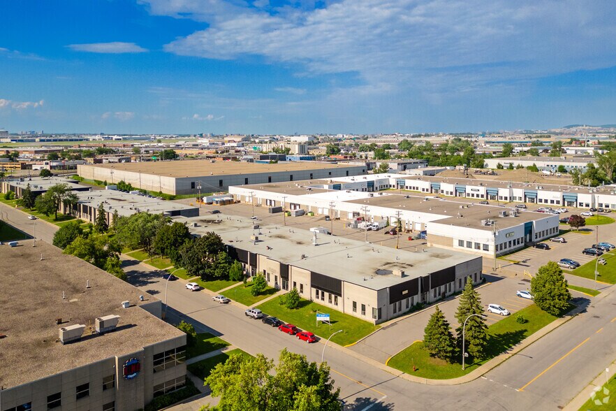 More Photos Of 679-701 Av Meloche, Dorval Warehouse For Lease