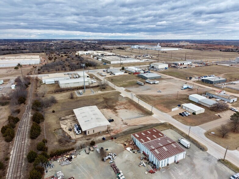 More Photos Of 3514 N Park Dr, Stillwater Truck Terminal For Sale