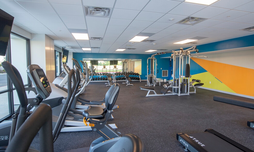More Photos Of 5111 W JB Hunt Dr, Rogers Office For Lease