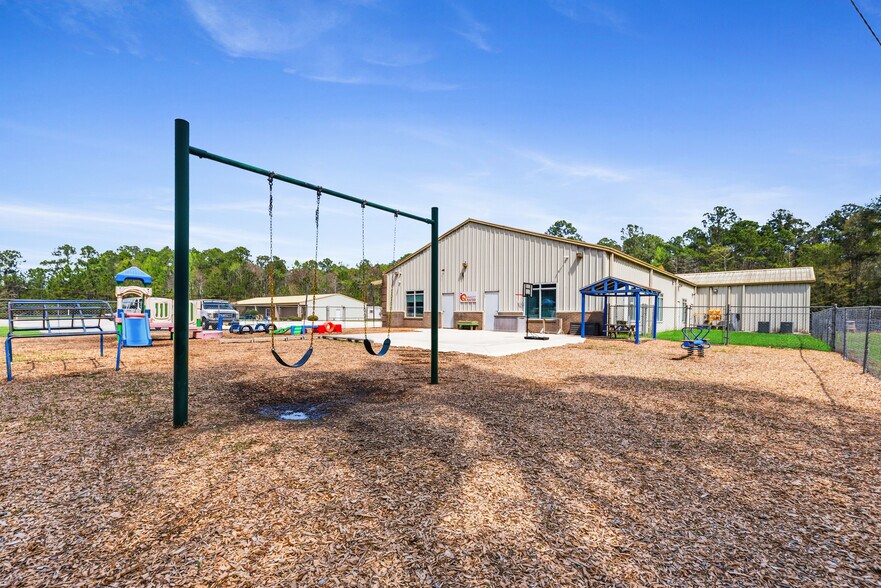 More Photos Of 480 Henrietta St, Kingsland Flex For Sale