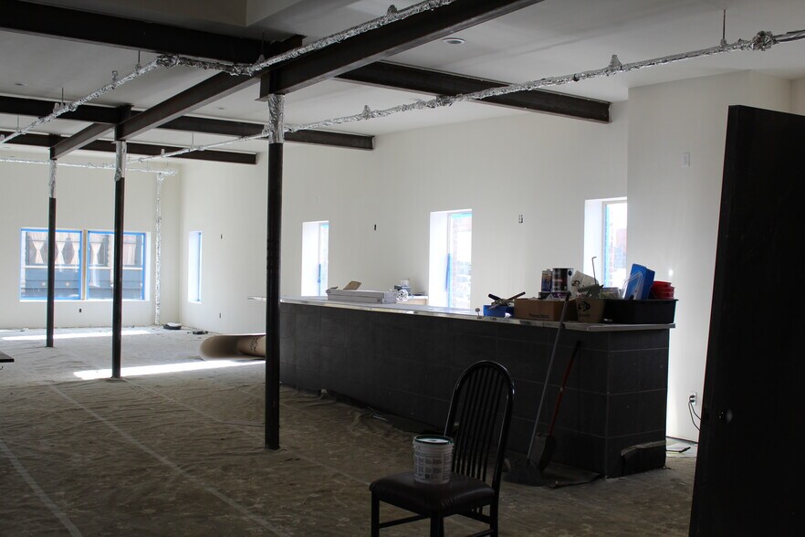 More Photos Of 231 E Main St, Trinidad Bar For Sale