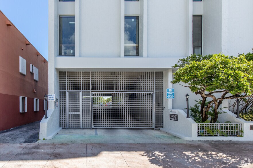 More Photos Of 250 Catalonia Ave, Coral Gables Office For Lease