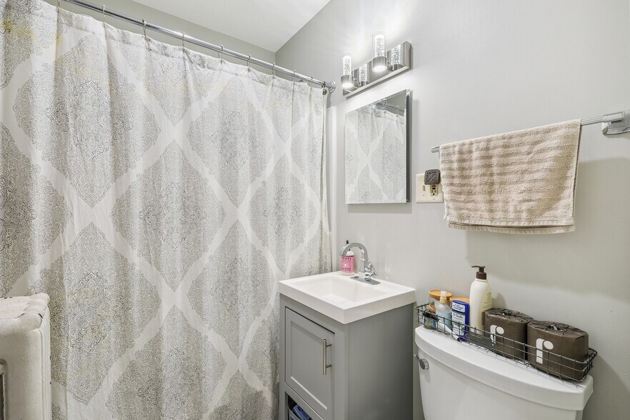 More Photos Of 1271 7th St W, Saint Paul Apartments For Sale