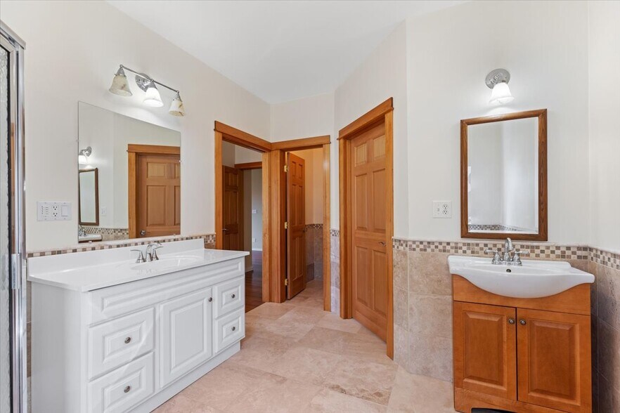More Photos Of 829 2nd St, Mukilteo Office Residential For Sale