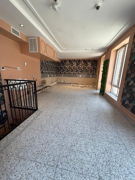 More Photos Of 689 5th Ave, Brooklyn Storefront Retail Residential For Lease