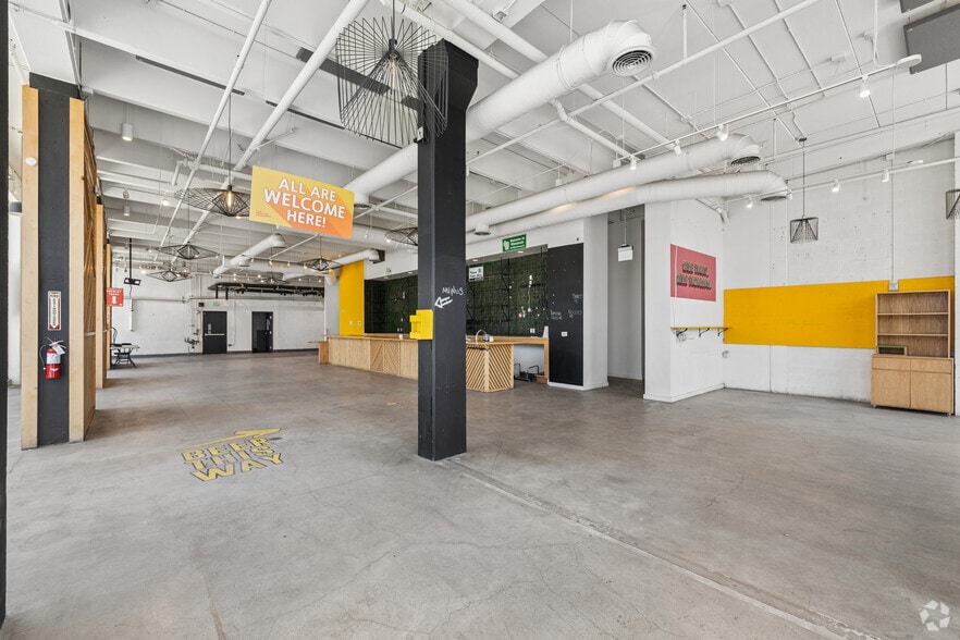 More Photos Of 600 S La Brea Ave, Los Angeles Storefront Retail Residential For Sale