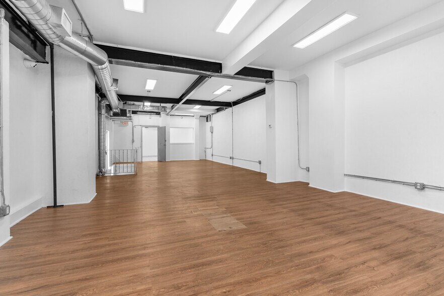 More Photos Of 318 E 62nd St, New York Apartments For Lease