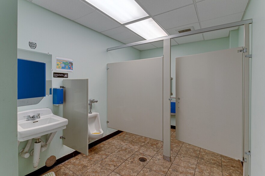 More Photos Of 2426 New Dorset Rd, Powhatan Daycare Center For Sale