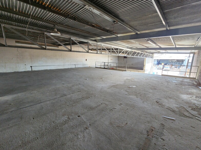 More Photos Of 1806 Homerule St, Honolulu Manufacturing For Lease