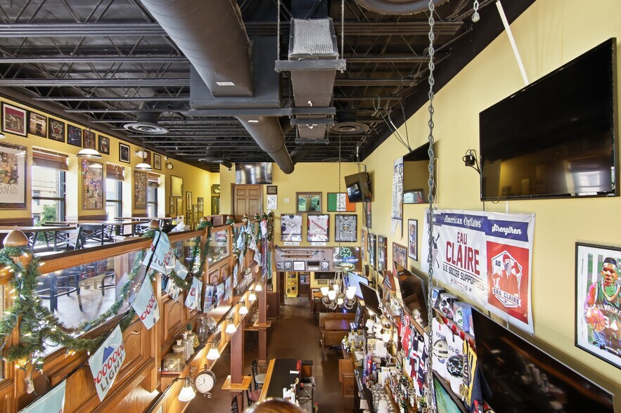 More Photos Of 442 Water St, Eau Claire Bar For Sale