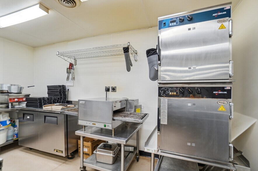 More Photos Of 2330 Bright Rd, Findlay Sports And Entertainment For Sale