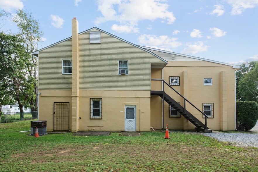 More Photos Of 603 Blue Bell Rd, Williamstown Warehouse For Lease