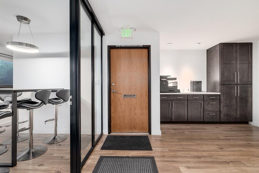 More Photos Of 6450 S Quebec St, Centennial Loft Creative Space For Lease