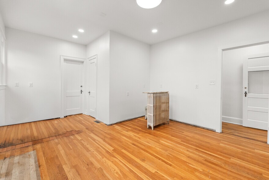 More Photos Of 15115 Forest Road, Forest Office For Lease