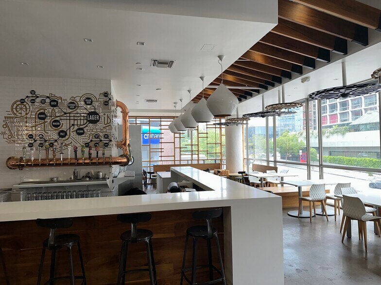 More Photos Of 3500 Wilshire Blvd, Los Angeles General Retail For Sale