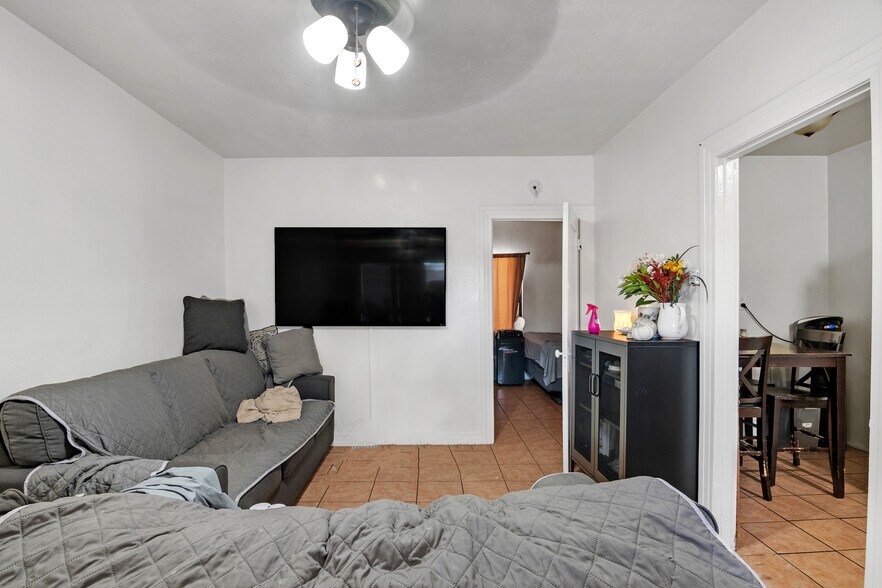 More Photos Of 1917 New Jersey St, Los Angeles Multifamily For Sale