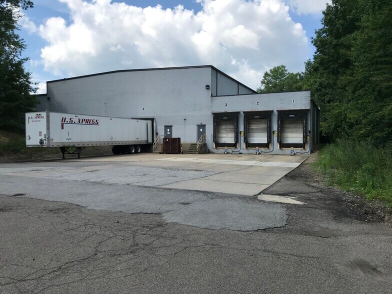 Primary Photo Of 157 Westview Dr, Meadville Warehouse For Sale