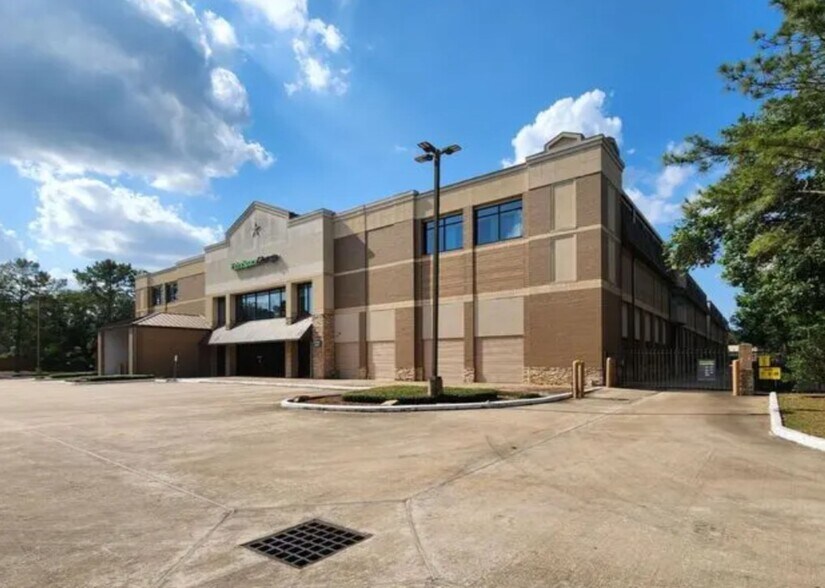 More Photos Of 20770 Westheimer Pky, Katy Self Storage For Lease