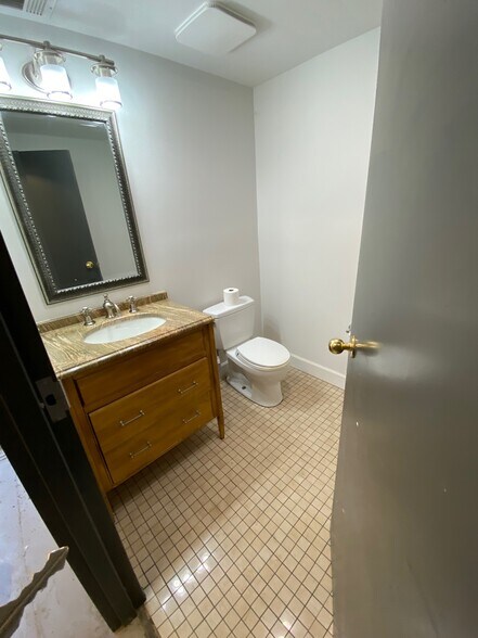 More Photos Of 2617 Grandview Ave, Nashville Office For Lease