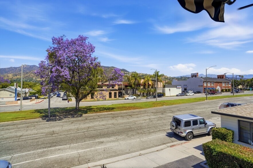 More Photos Of 530-532 W Glenoaks Blvd, Glendale Medical For Lease