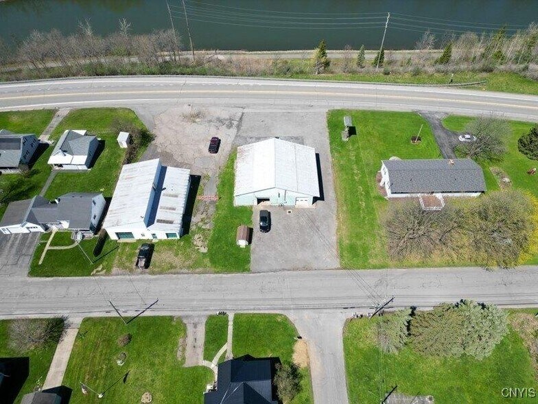 More Photos Of 262 Route 5S St, Mohawk Flex For Sale