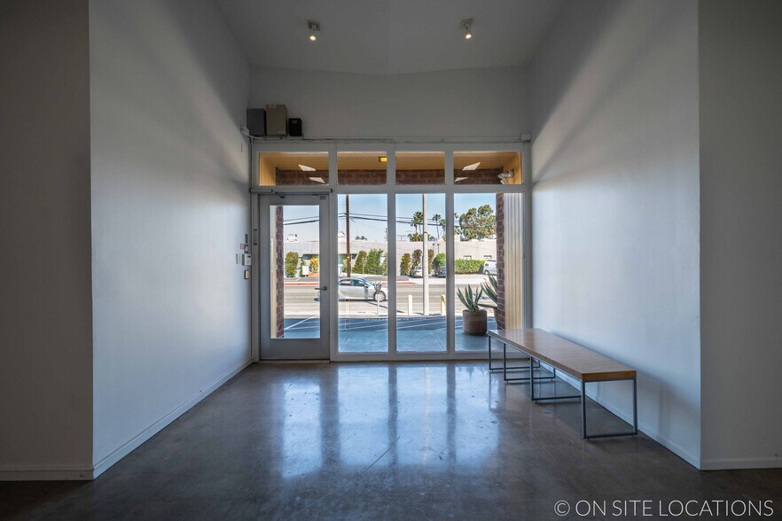 More Photos Of 9520 W Jefferson Blvd, Culver City Loft Creative Space For Lease