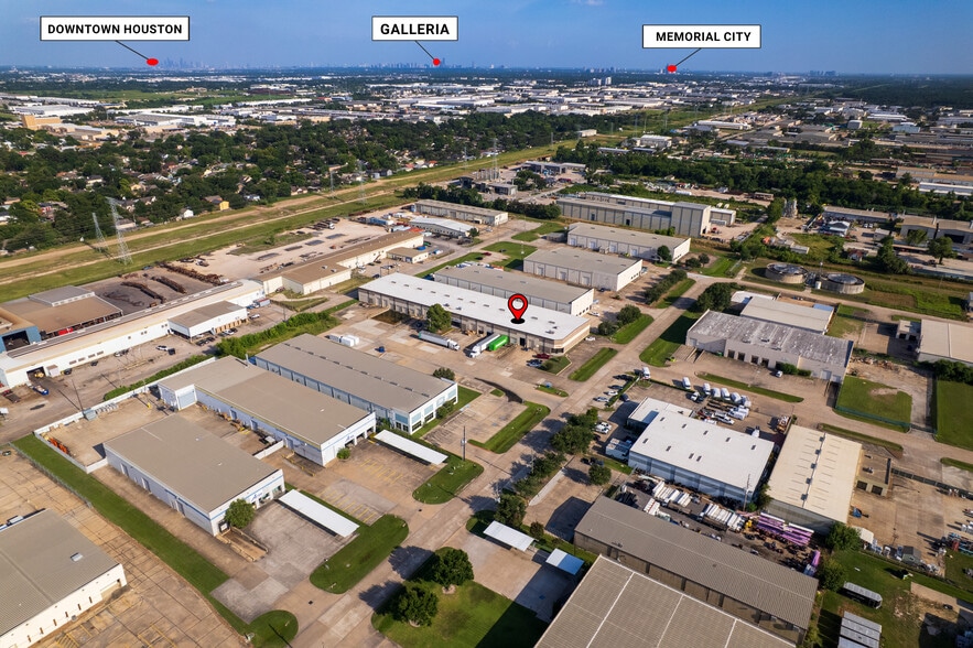 More Photos Of 6546 Petropark Dr, Houston Warehouse For Sale