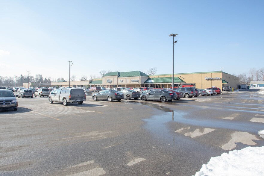 Primary Photo Of 1215-1329 24th St, Port Huron Unknown For Lease