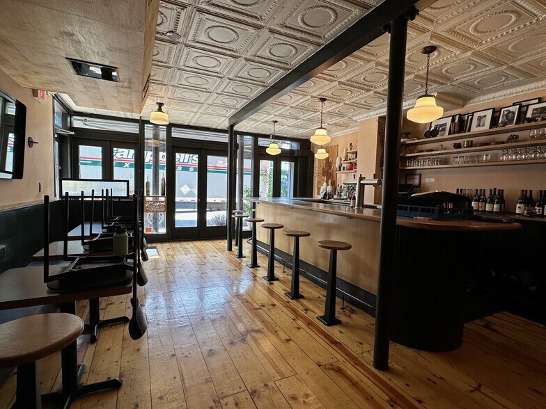 More Photos Of 241 Smith St, Brooklyn Storefront Retail Residential For Lease