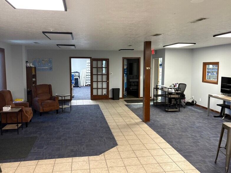 More Photos Of 53042 Faith Ave, Elkhart Light Manufacturing For Sale
