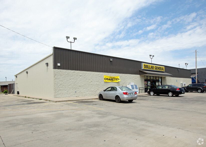 Primary Photo Of 1760 Winchester Rd, Memphis Freestanding For Sale