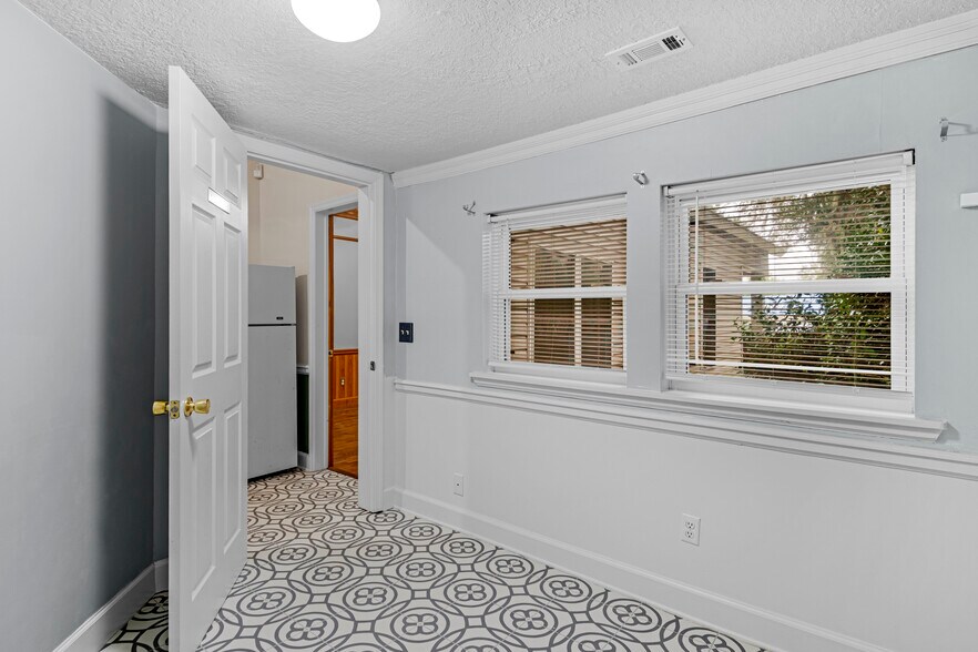 More Photos Of 938 Elma G Miles Pkwy, Hinesville Office For Sale