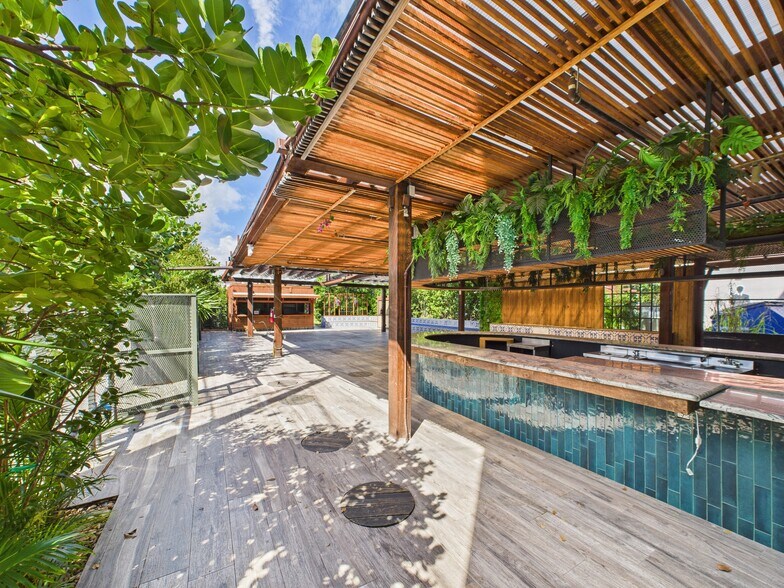 More Photos Of 2509 N Miami Ave, Miami Loft Creative Space For Lease