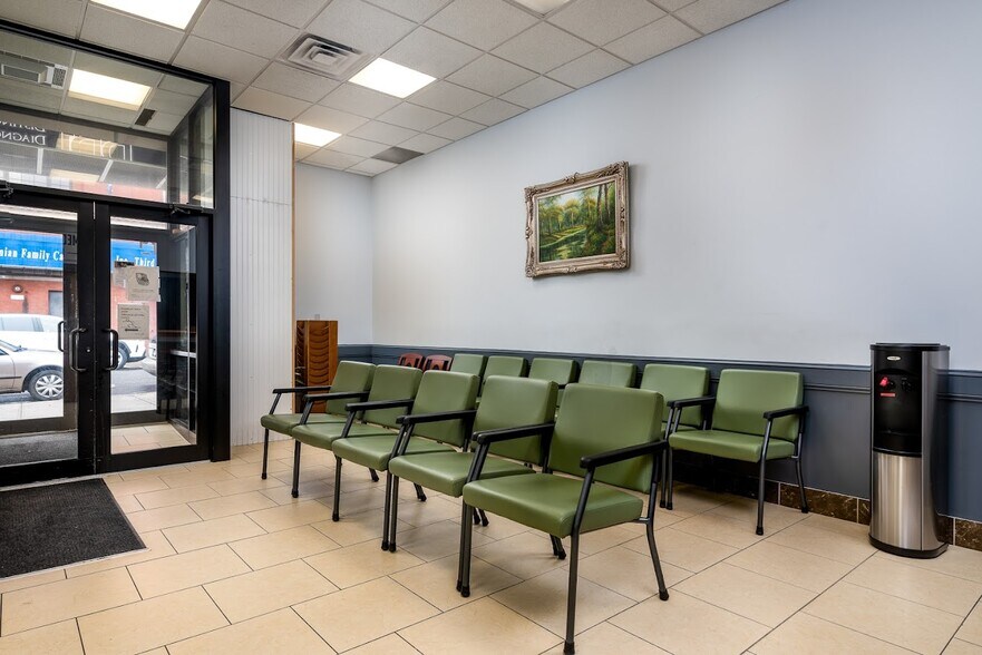 More Photos Of 2596-2598 Third Ave, Bronx Medical For Sale