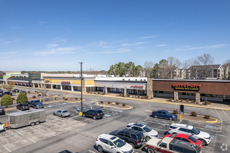 More Photos Of 416 Denbigh Blvd, Newport News Freestanding For Lease
