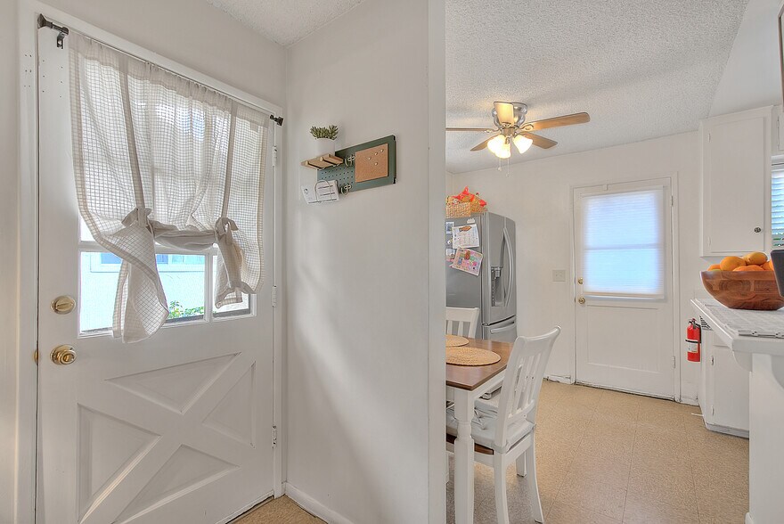 More Photos Of 275-299 Monte Vista St, La Habra Apartments For Sale