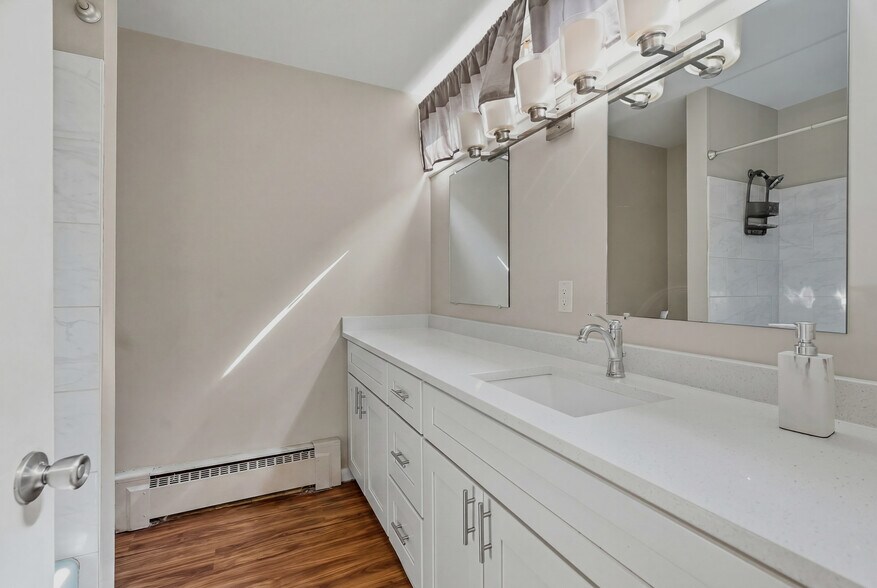 More Photos Of 394 Pierce St, Saint Paul Apartments For Sale