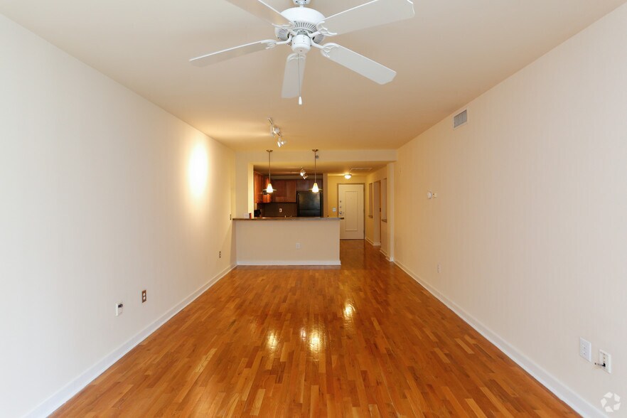 More Photos Of 120 N Cedar St, Charlotte Apartments For Lease
