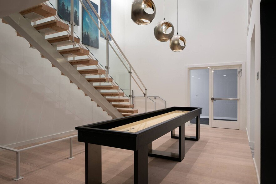 More Photos Of 910 John St, Seattle Apartments For Lease