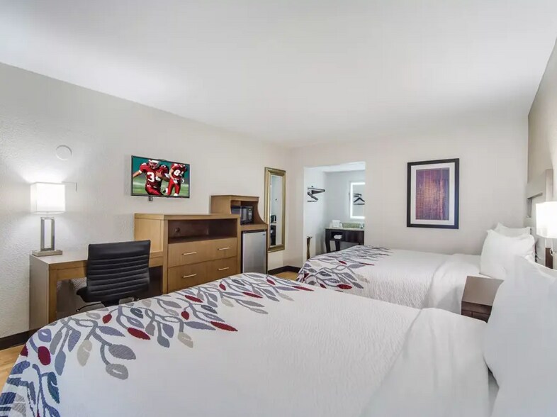 More Photos Of 115 Winningham Rd, Saint George Hotel For Sale