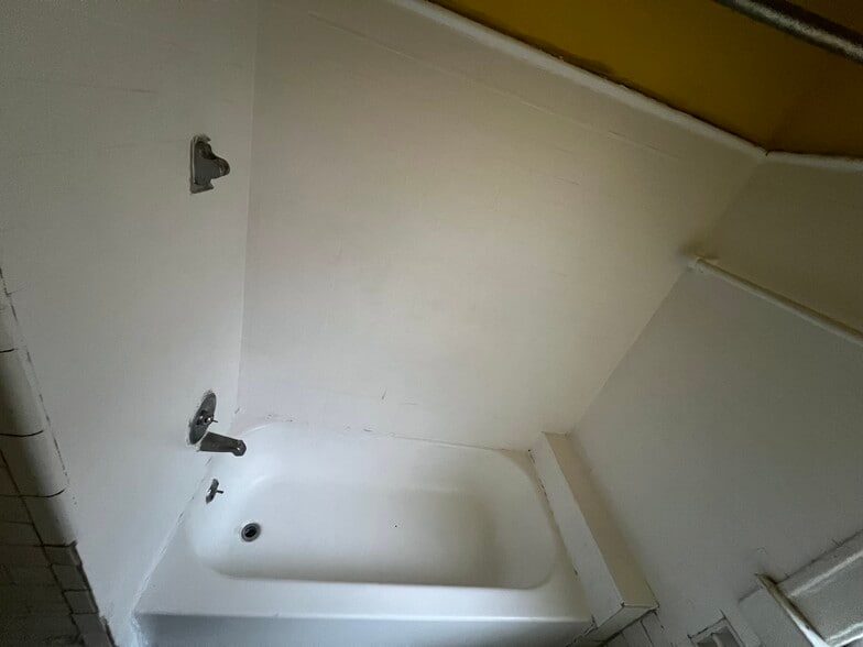 More Photos Of 3311 W Grand St, Detroit Multifamily For Sale