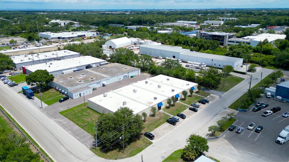 More Photos Of 1601-1605 Sunshine Dr, Clearwater Warehouse For Sale