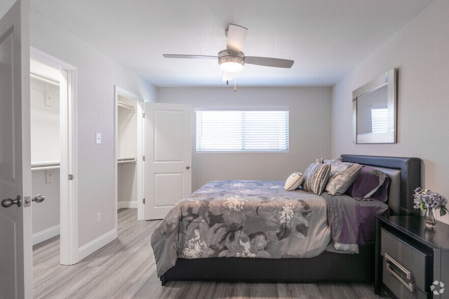 More Photos Of 1600 Avenue M, South Houston Apartments For Sale