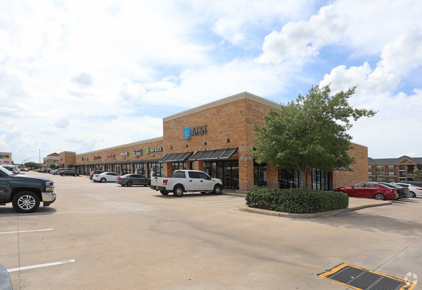 More Photos Of 12330 FM 1960 Rd W, Houston Unknown For Lease