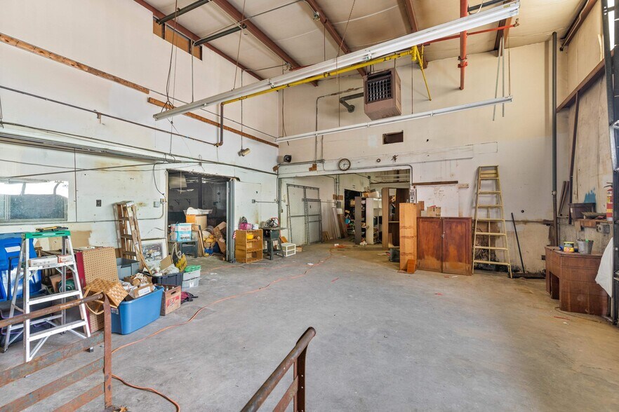 More Photos Of 35 Lower Grape St, Chicopee Warehouse For Sale