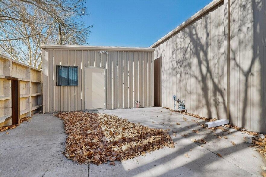 More Photos Of 4415 Anaheim Ave NE, Albuquerque Warehouse For Sale